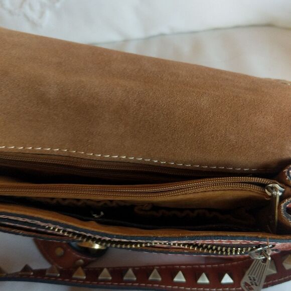 Patricia Nash Wavy Striped Hermosa Medium Crossbody-Pyramid Studded Strap - Picture 13 of 16